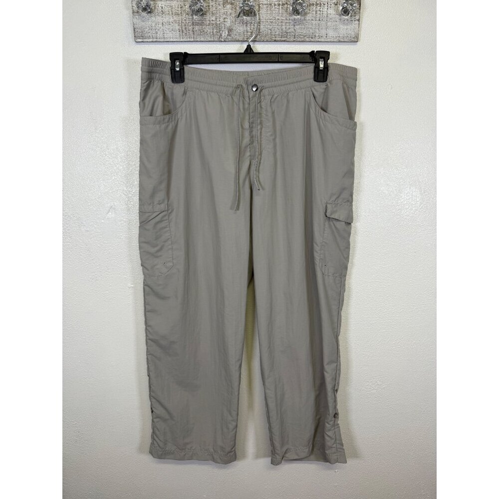 Columbia Hiking Cargo Convertible Roll Up Pants Women's XL 41x27 Khaki Nylon